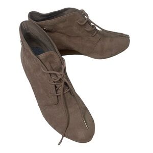 Dr. Scholl’s Conquer Wedge Bootie